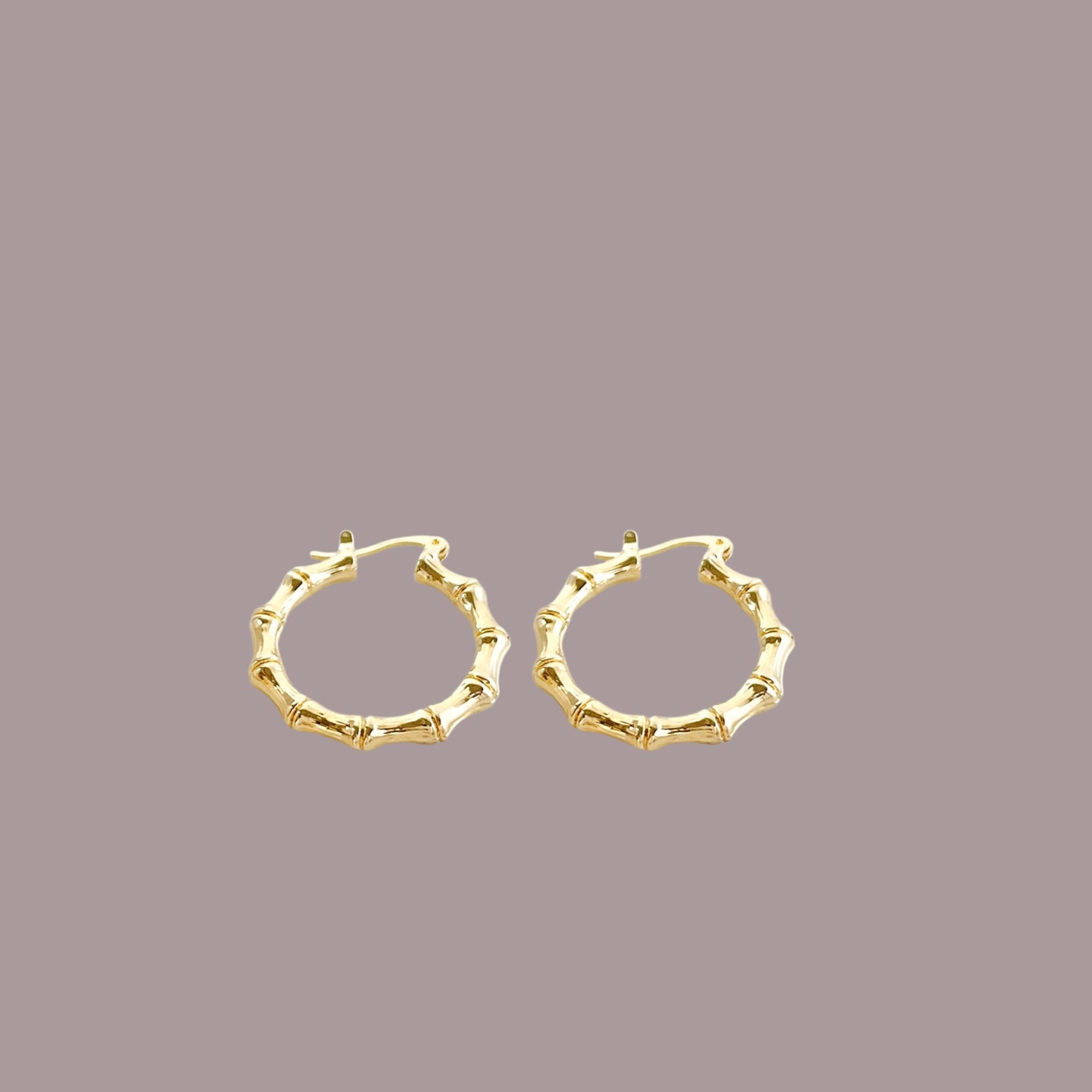 ARETE FIGURAS DORADO